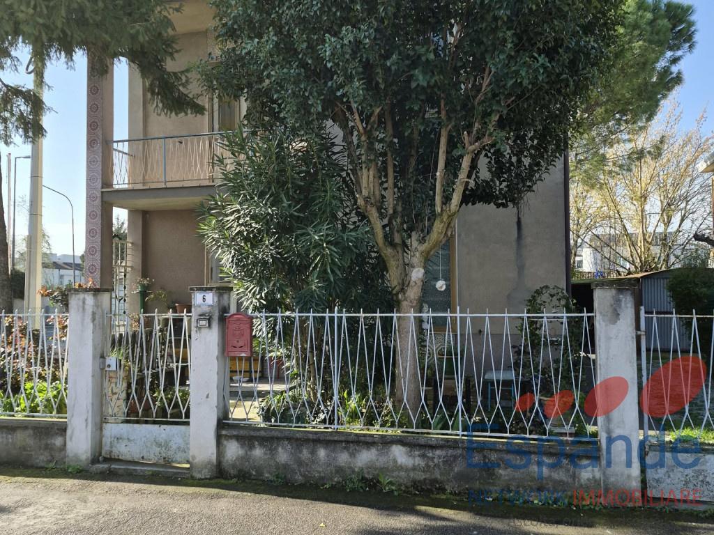 Casa indipendente in Via Fermi, Forlimpopoli