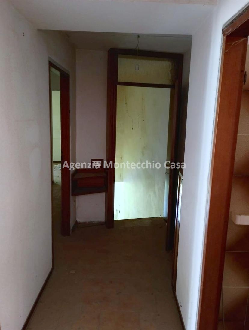 Porzione di casa in Strada di Casale, Pesaro — foto 4 di 5