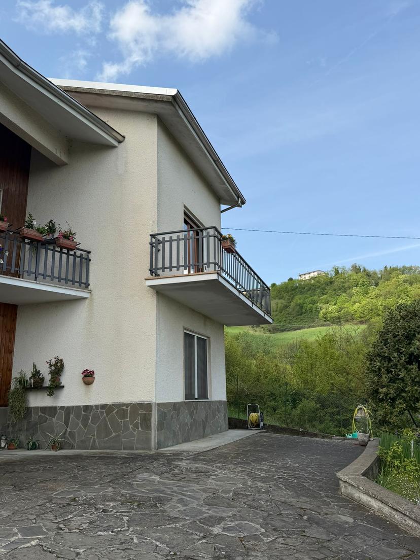 Villa a schiera, Fornovo di Taro — foto 2 di 5