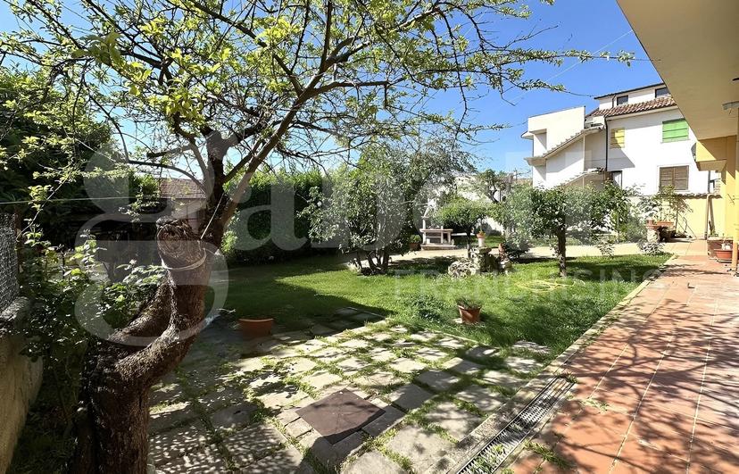 Casa indipendente in Via Massa d'Albe  14, Avezzano — foto 5 di 5