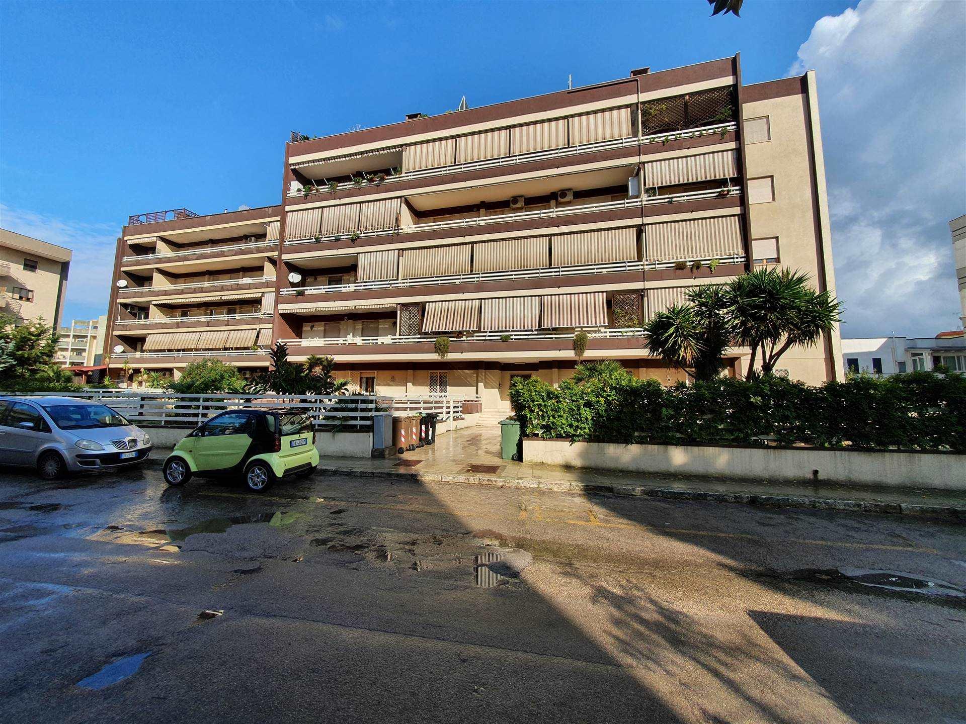 Trilocale in Via Rebora, Lecce