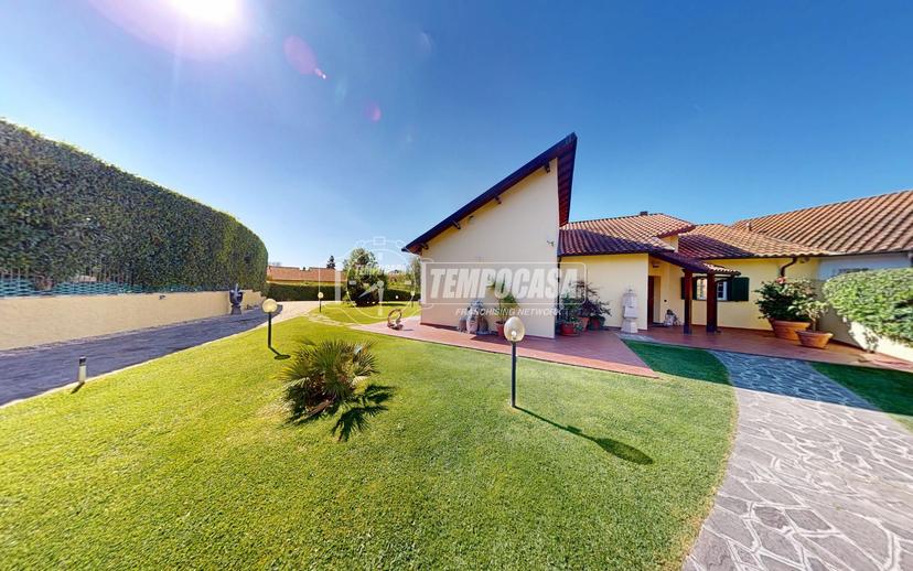 Villa in Via Carenda 7, Cisano sul Neva — foto 2 di 5