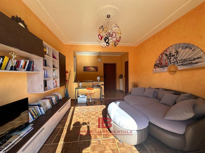 Appartamento in Via Bodoni 3, Busca — foto 3 di 5