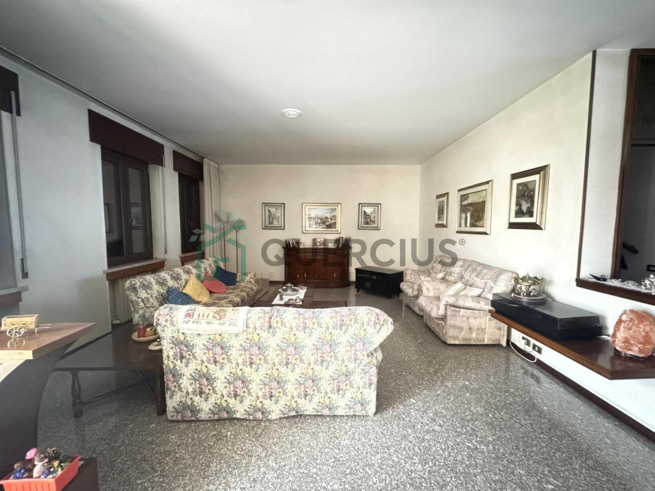 Villa in Via Stra', Colognola ai Colli