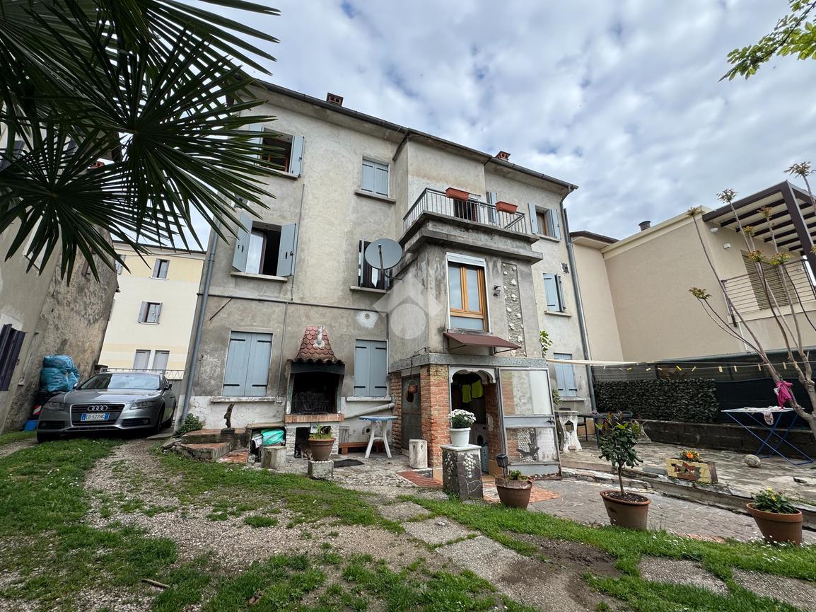 Casa indipendente in Via del Fante 287, Vittorio Veneto