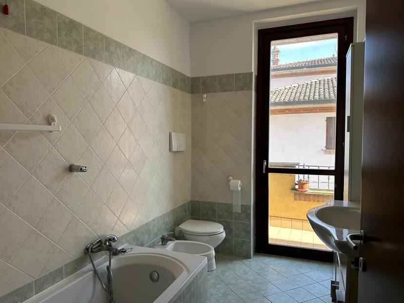 Trilocale in Via Don Antonio Reboli 13, Besenzone — foto 2 di 2