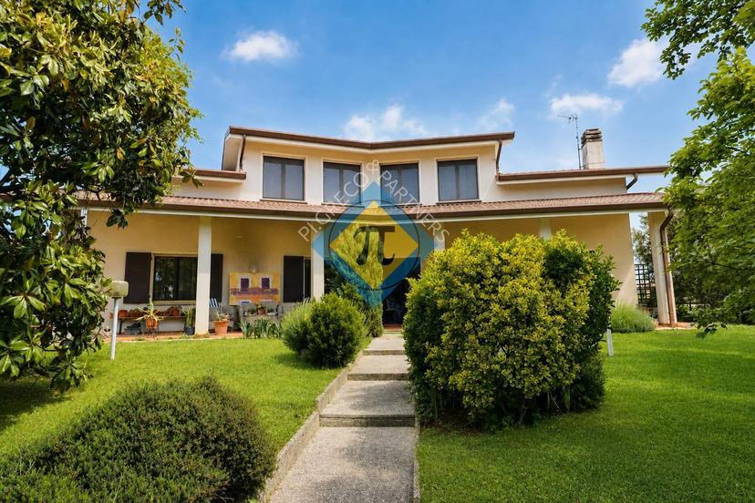 Villa in Via Pre' Pieri Zuani 1, Dignano — foto 2 di 5