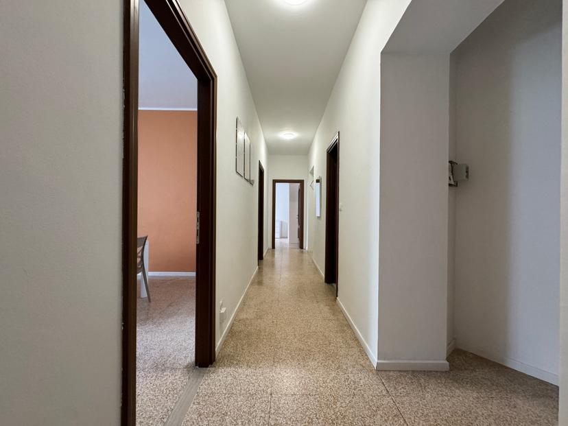 Stanza in appartamento in Via Cuneo 30, Torino