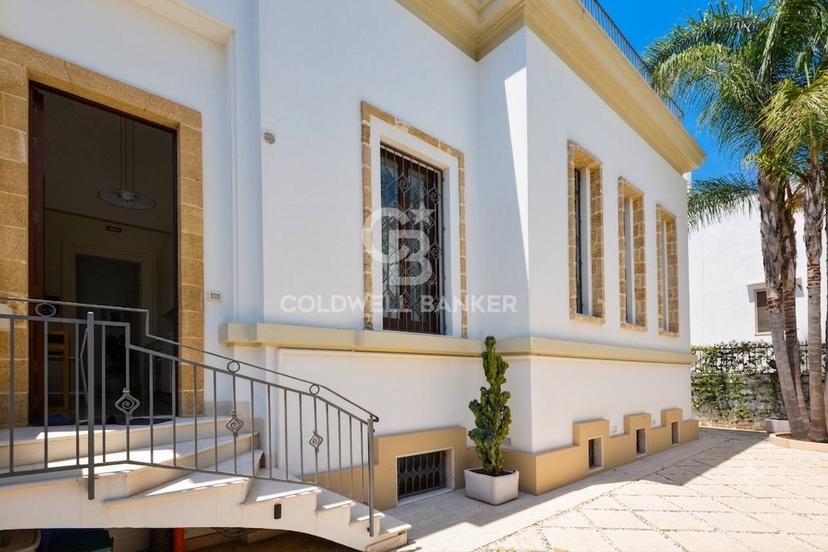 Casa indipendente in Via Piave, Parabita