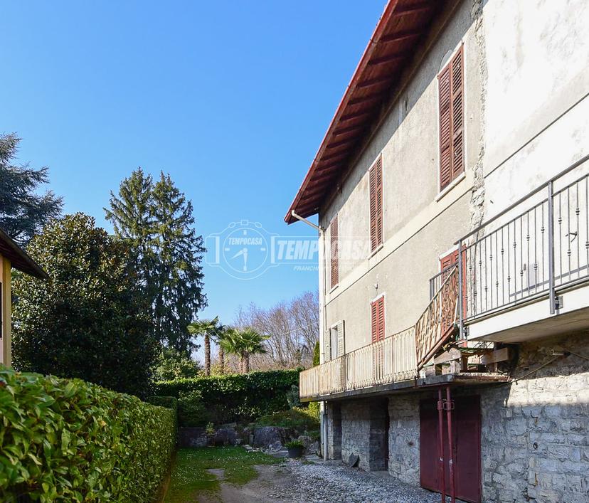 Casa indipendente in Via San Carlo 23, Capiago Intimiano — foto 4 di 5