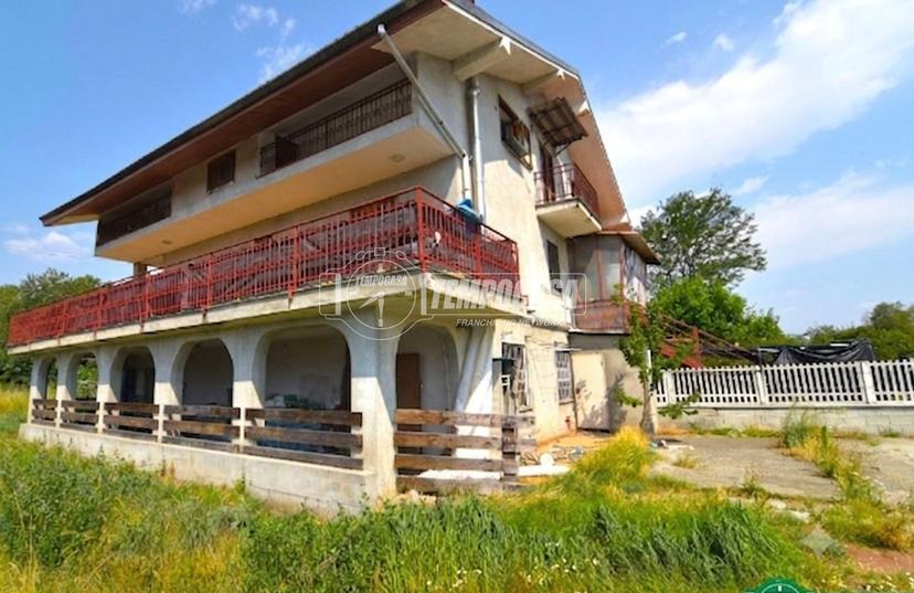 Trilocale in Strada del Valentino 11, Bosconero — foto 3 di 5