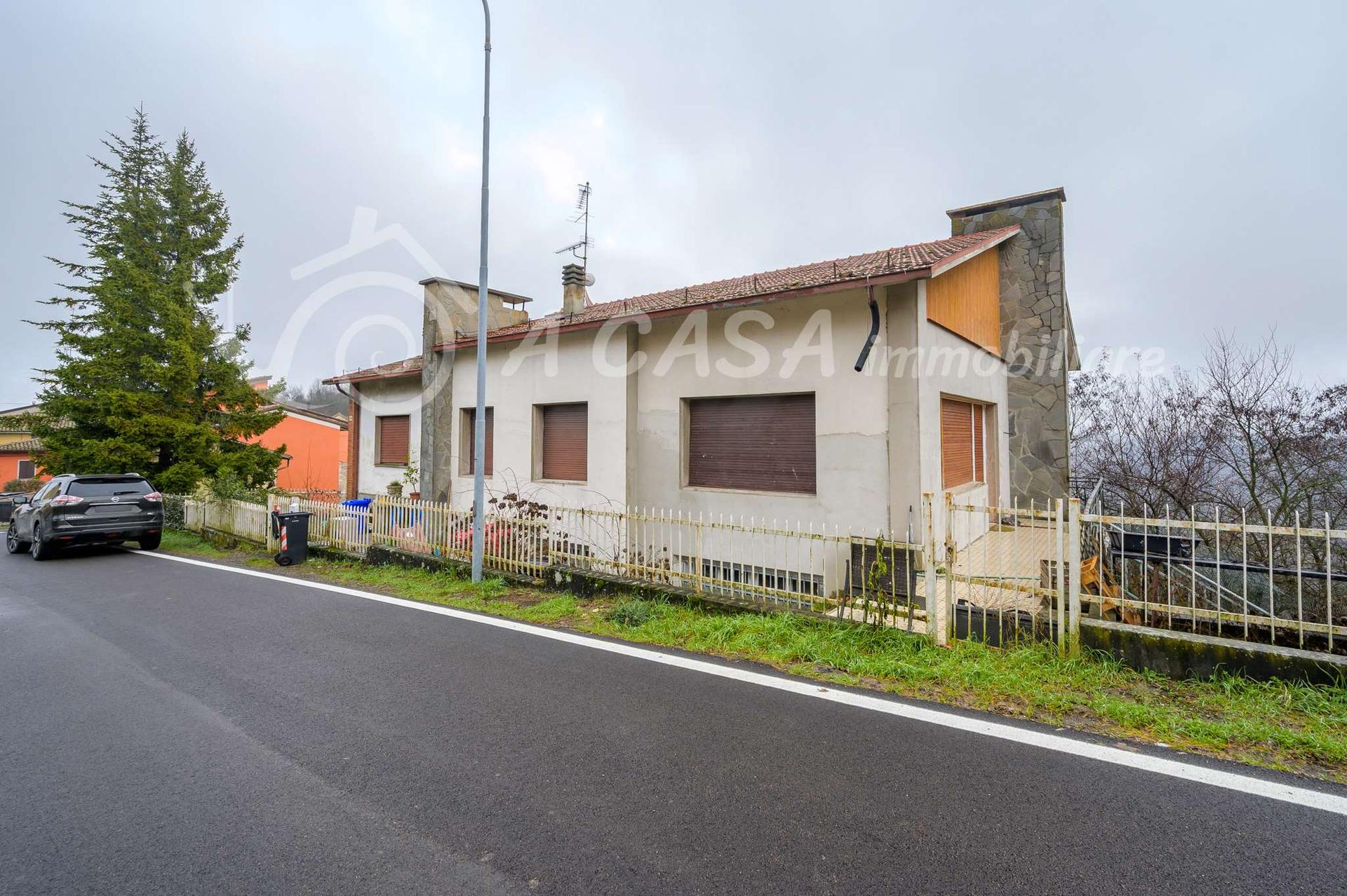 Villa unifamiliare in Strada Provinciale di Mulazzano 62, Lesignano de' Bagni