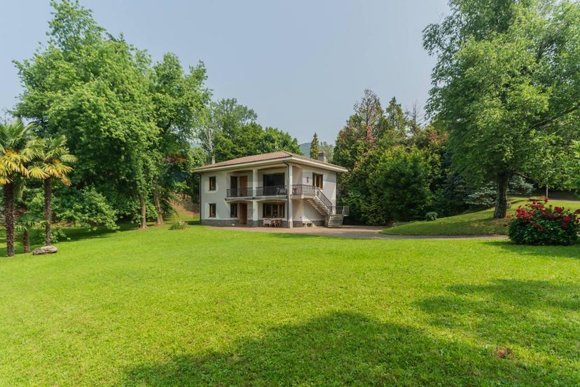 Villa in Via De Vittori 1, Saltrio — foto 3 di 5