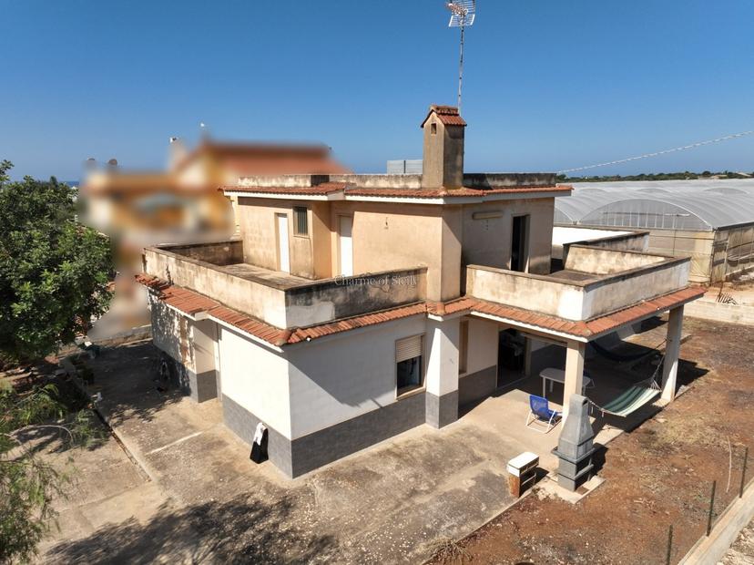 Casa indipendente in Contrada Pescazze, Santa Croce Camerina