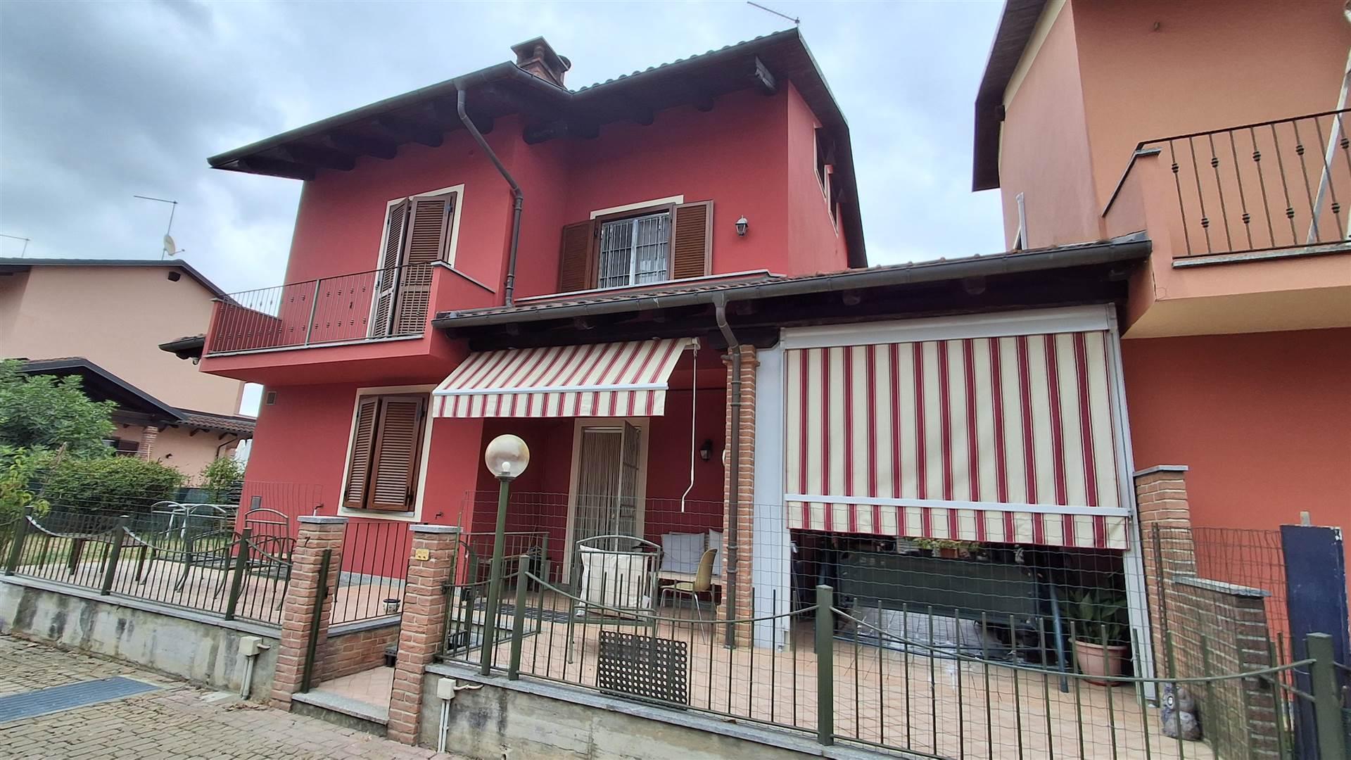 Villa, Poirino