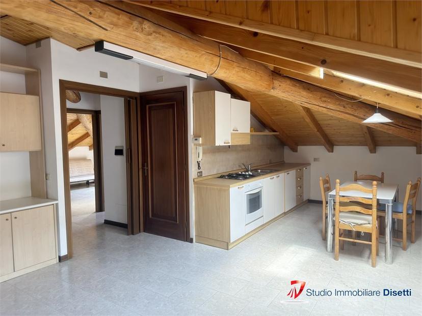 Trilocale in Via Bernina, Borno