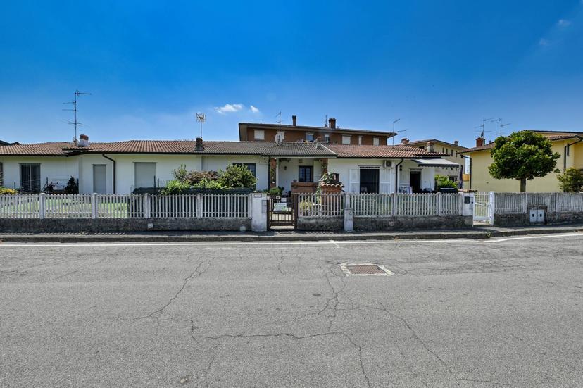 Villa a schiera in Via Giovanni Picoco 34, Bascapè — foto 4 di 5