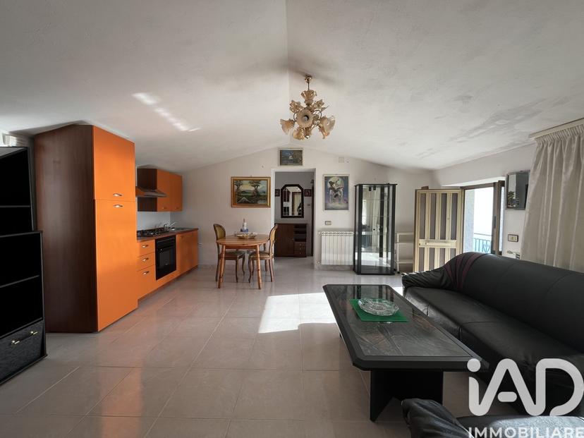 Casa indipendente in Via Lenti, Fiumefreddo Bruzio — foto 3 di 5