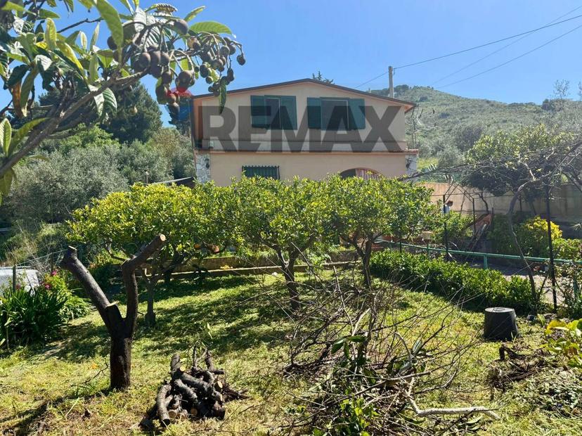 Villa in Via Bonagrazia Snc, Giardinello — foto 5 di 5