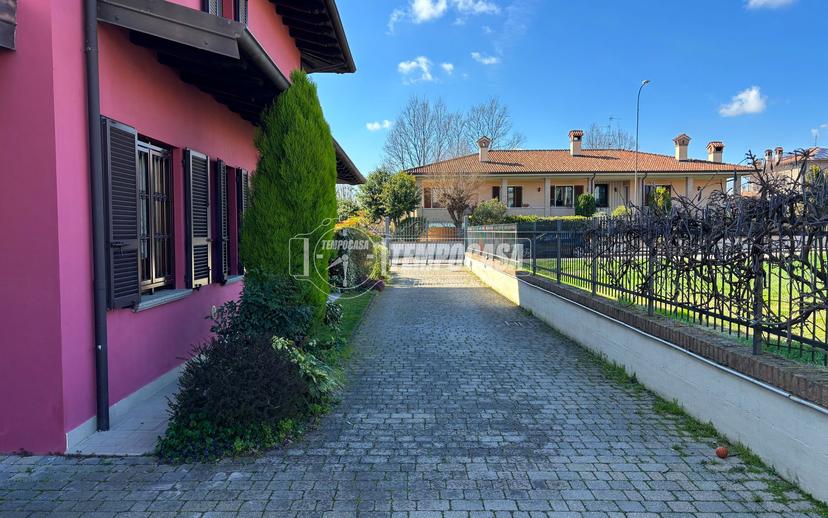 Villa a schiera in Via Locati Umberto, Castel San Giovanni — foto 5 di 5