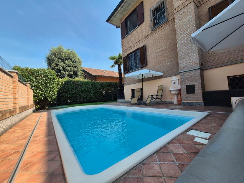 Villa bifamiliare in Via Monsignore Cesare Angelini 1, Landriano — foto 4 di 5