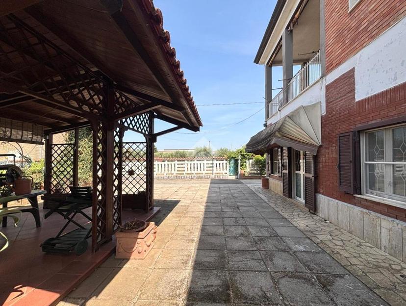 Casa indipendente in Via dei Gelsomini 4, Cisterna di Latina — foto 2 di 5