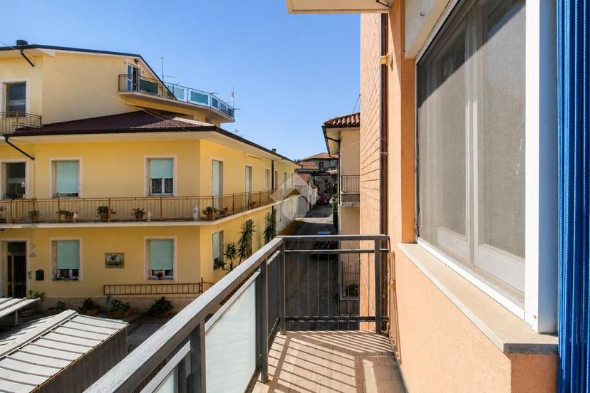 Quadrilocale in Via Borgo Nuovo 47, Mosciano Sant'Angelo — foto 2 di 5