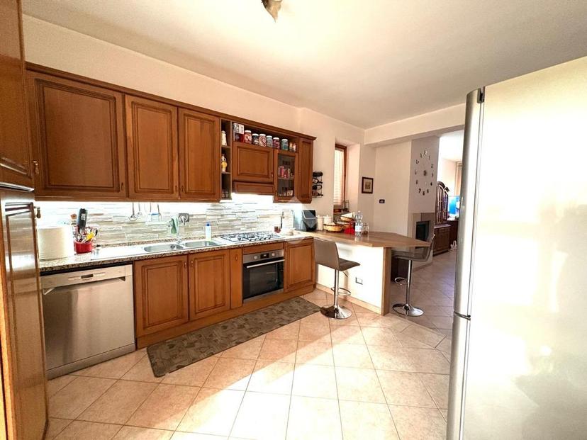 Appartamento in Via Annibaldi Riccardello 15, Lariano — foto 4 di 5