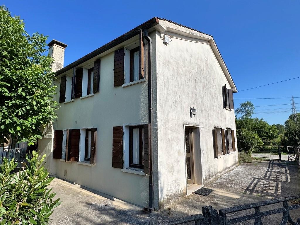 Villa in Via Bosco 1° Tronco 483, Borgo Veneto