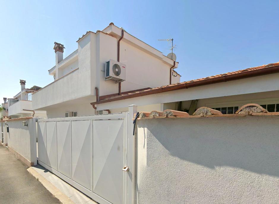 Casa indipendente in Via Franco Vittadini 78, Roma