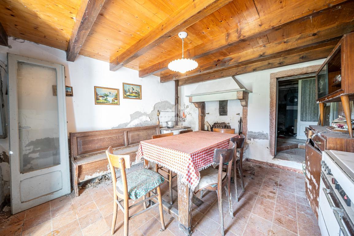 Rustico in Contrada Valleni, Roverè Veronese