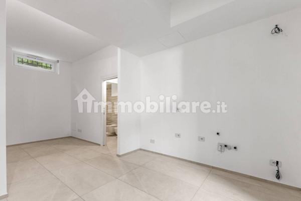 Bilocale in Via Zurigo, Milano