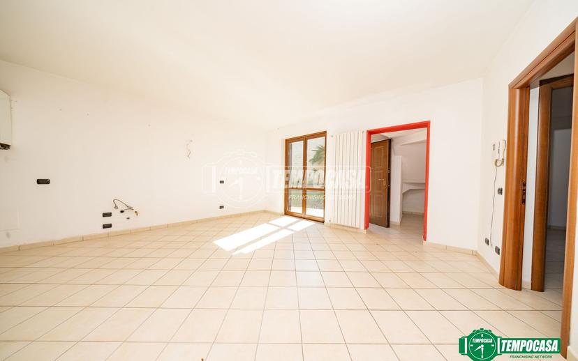 Bilocale in Via Zonca 3, Paruzzaro — foto 3 di 5