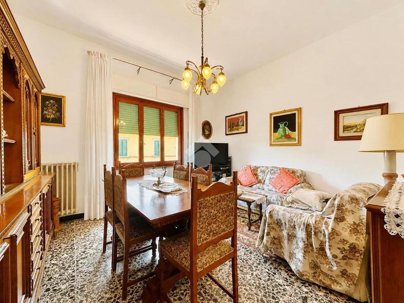 Casa indipendente in Via Corrado Corti 44, Capraia e Limite