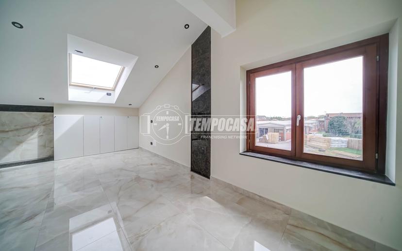 Trilocale in Via Antonio Meucci, Borgo Ticino — foto 4 di 5