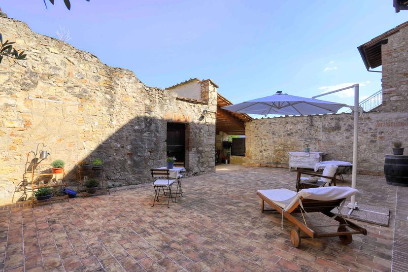 Rustico, Monteriggioni