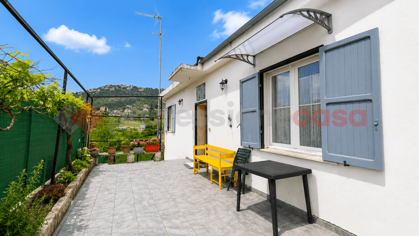 Villa in Via Paterno Snc, Trivigliano — foto 2 di 5