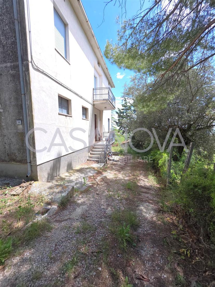 Rustico, Mosciano Sant'Angelo — foto 2 di 5