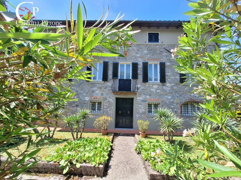 Villa in Via Roma 10, Pescaglia