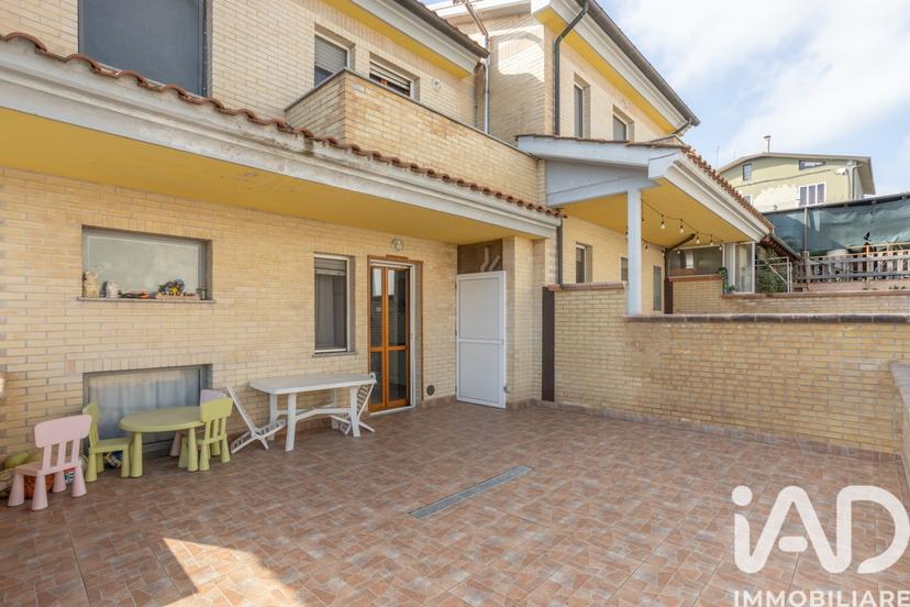 Villa in Via Don Aldo Montesi 2, Morro d'Alba — foto 4 di 5