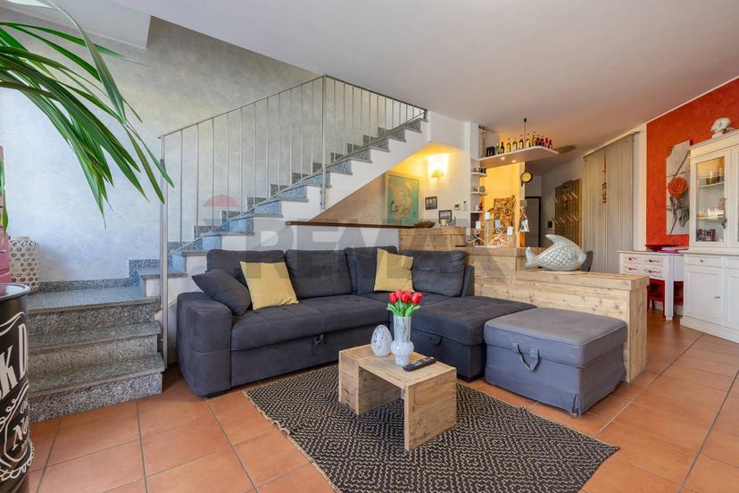 Villa a schiera in Via Sotto Campagna 75, Comabbio — foto 2 di 5