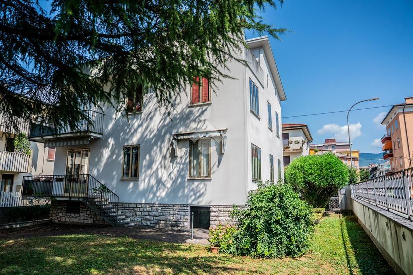 Villa in Via a. Meucci 12, Valdagno — foto 2 di 5