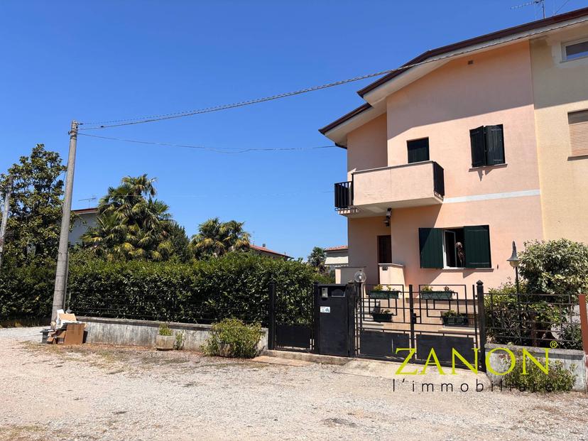 Casa indipendente in Via Gorizia 35, Gradisca d'Isonzo — foto 5 di 5