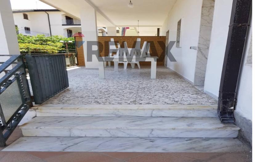 Trilocale in Via Magna Grecia 15, Roseto Capo Spulico — foto 4 di 5
