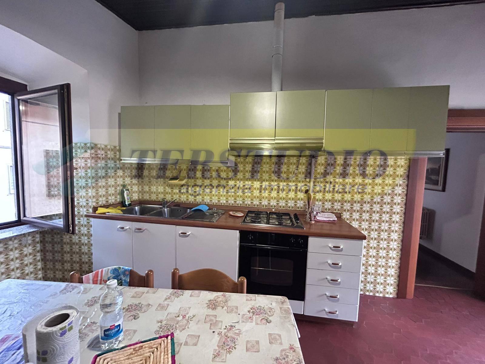 Trilocale in Via Sant' Antonio 5, Caprino Bergamasco