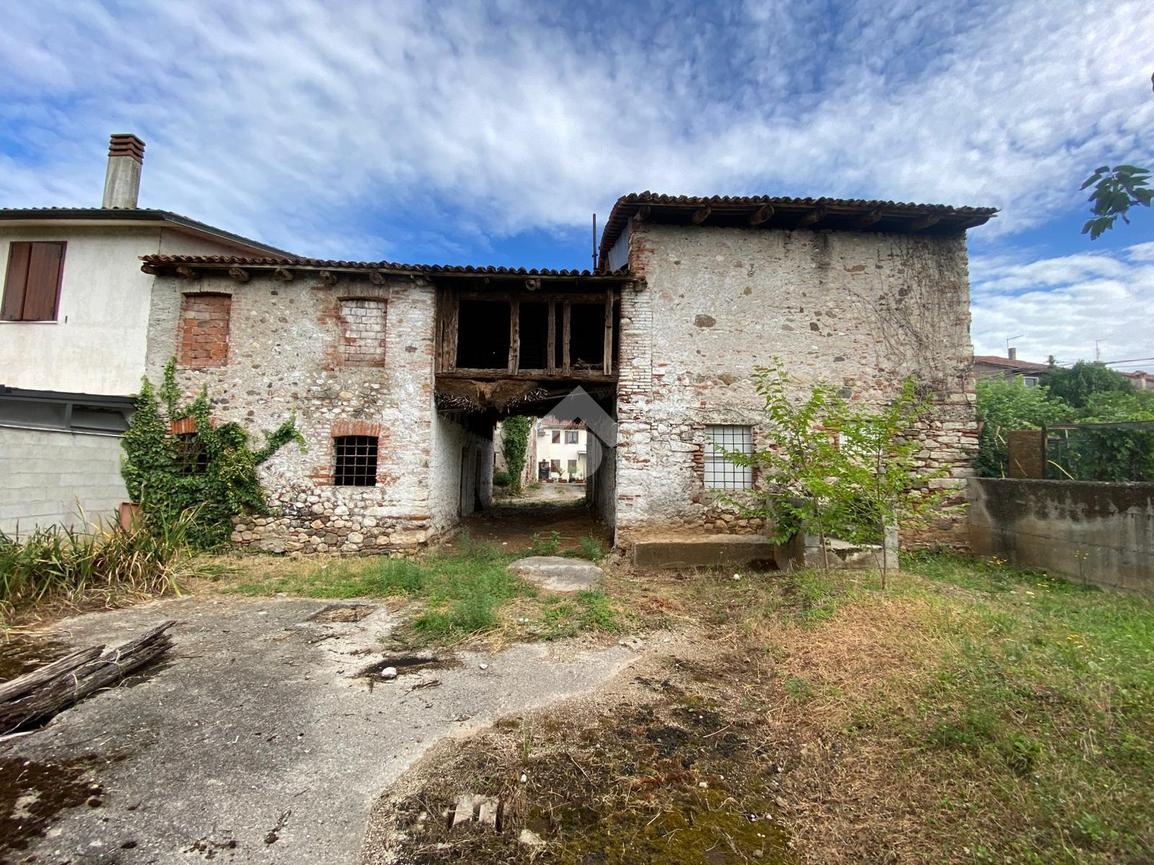 Rustico in Località Vanzi 4, Schio