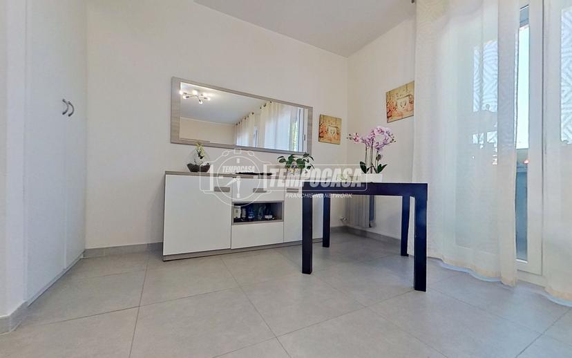 Trilocale in Via Cadore 167, Seregno