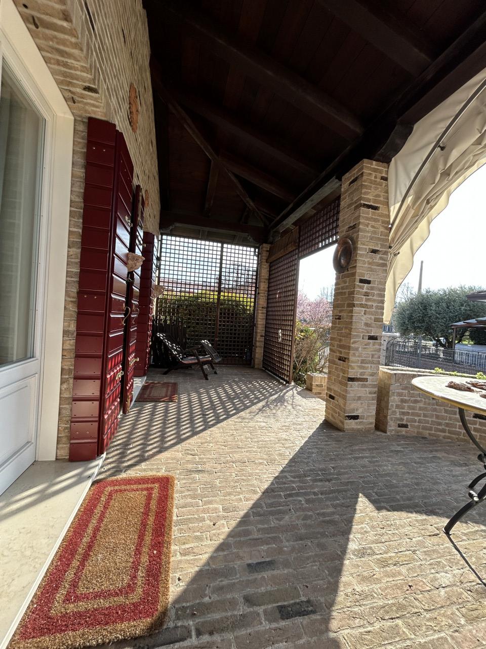 Villa, Salzano