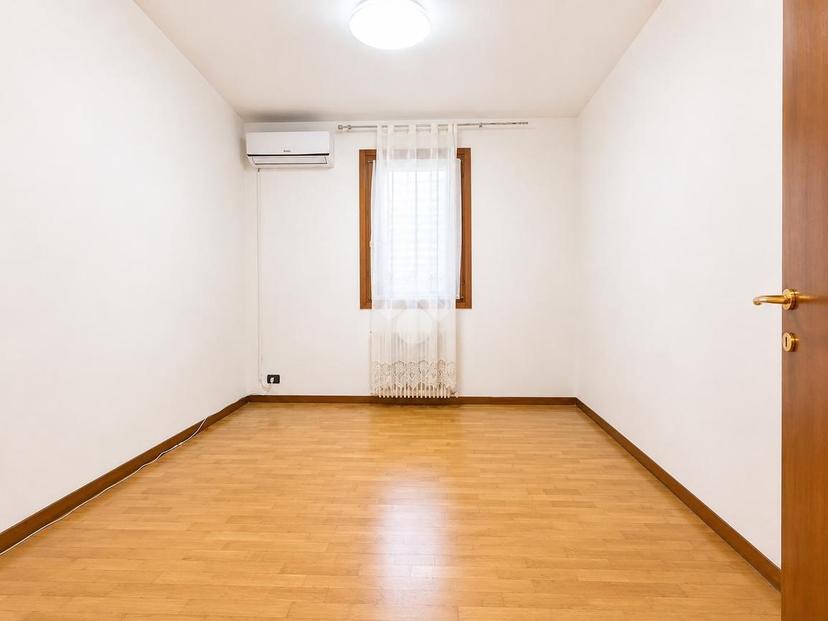 Trilocale in Via Ospedale 15, Montebelluna — foto 2 di 5