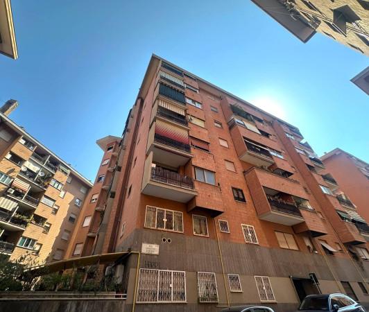 Bilocale in Via Giovanni Aurispa 10, Roma